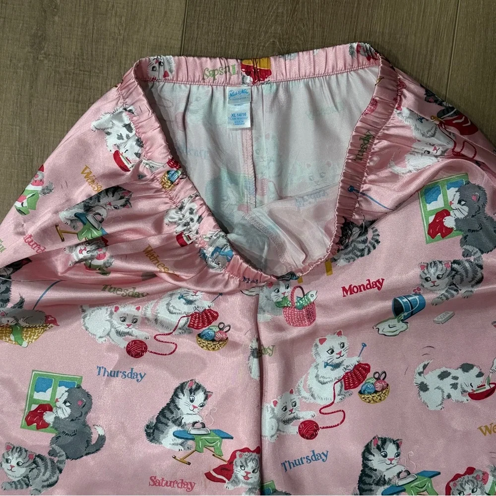 Nick & Nora Girls XL 14/16 Pink Satin Pajama Pants Kitten Cats Days Of Week Meow